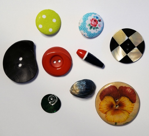 Buttons Buttons